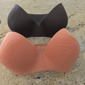 Victoria's Secret Black and Pink Bra Duo